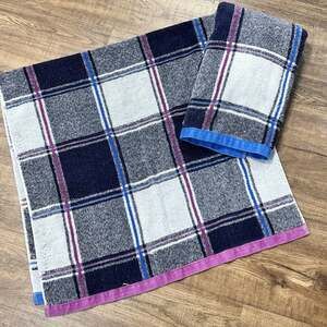 Set 2 Vintage 90s Cannon Blue Plaid Towel Fieldcrest Bath Purple Navy 26x50